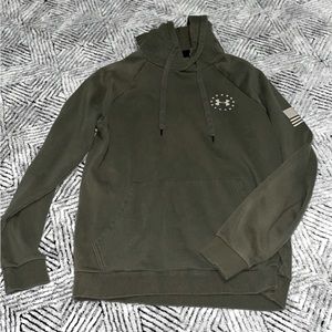 Men’s Under Armour hoodie